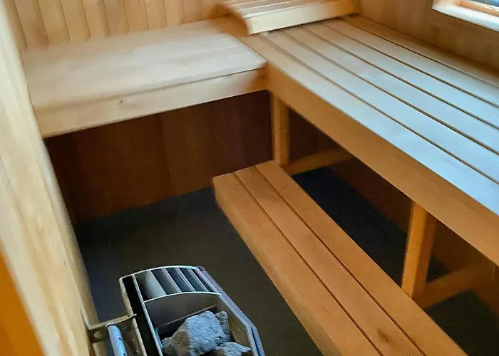 Modern Family With Views Of Spatind